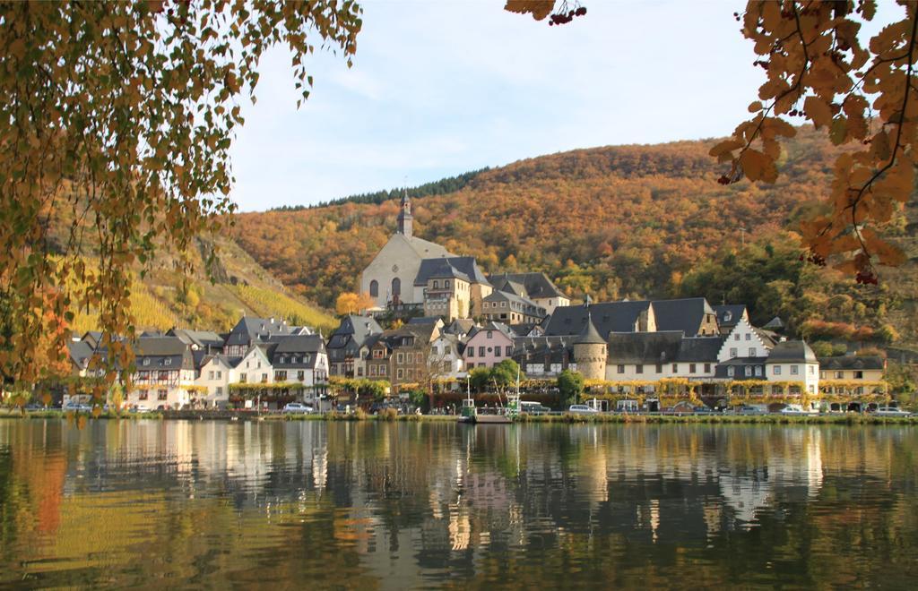 Hotel Haus Burg Metternich Beilstein  Exterior foto